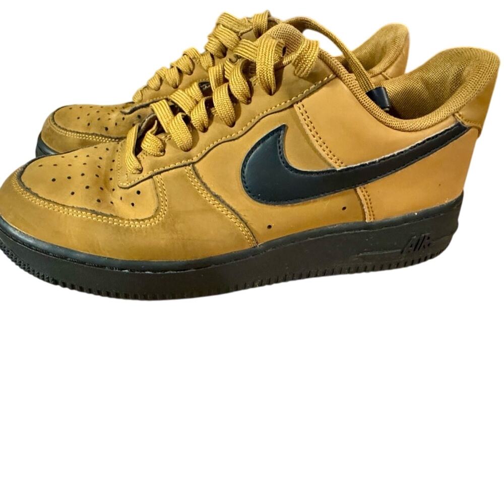 Nike Air Force 1 Low Wheat Black Sneakers Mens Size 8 AF1 Leather